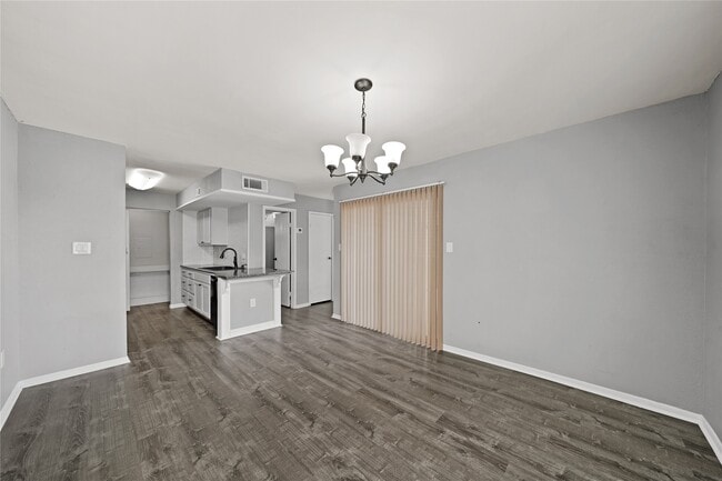 Building Photo - 260 El Dorado Blvd