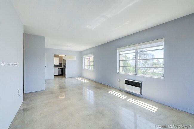 Building Photo - 851 Meridian Ave