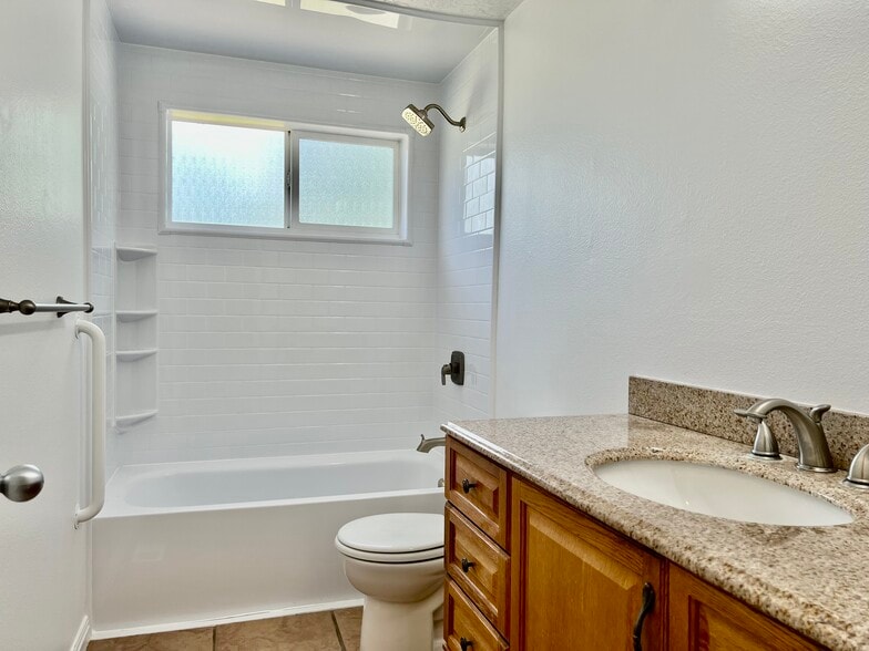 Building Photo - 5206 S 935 E