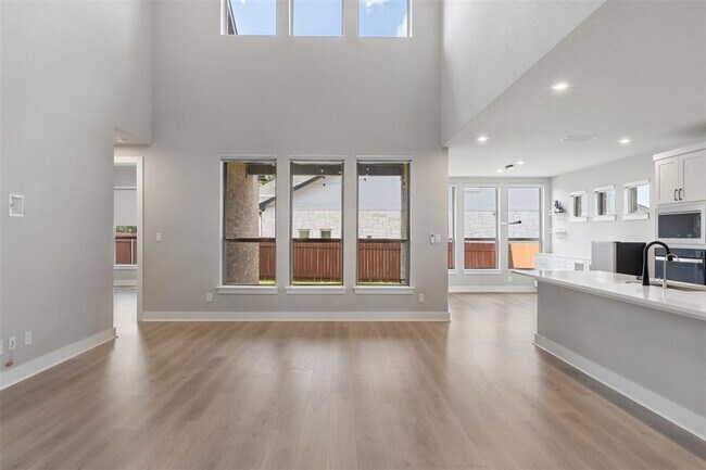 Building Photo - 1508 Cardinal Ln