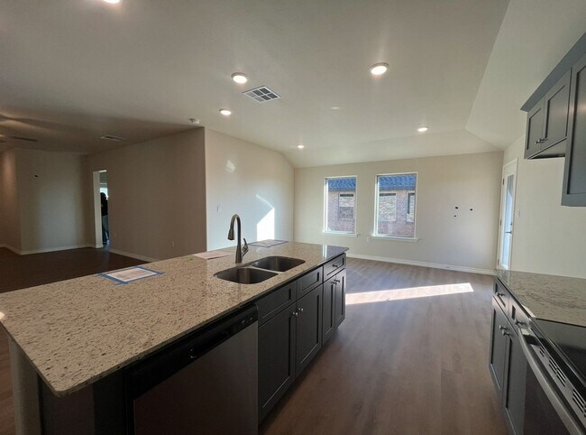 Building Photo - Brand New Construction in Midland, TX