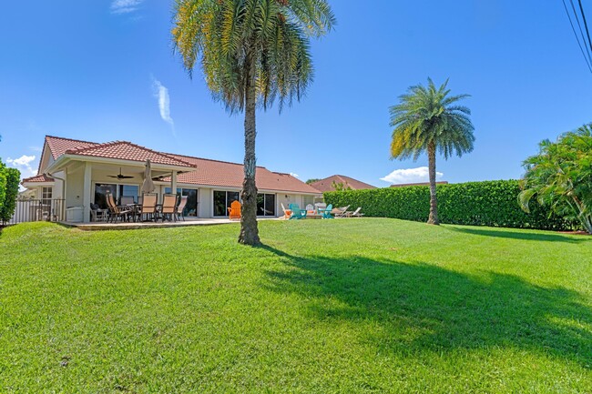 Building Photo - 7598 Fairway Trail