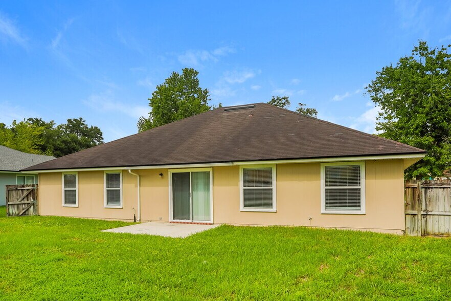 Building Photo - 12392 Soaring Flight Dr