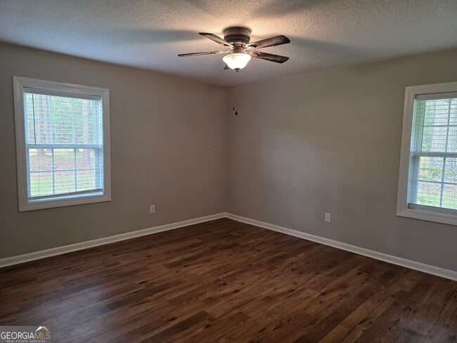 Building Photo - 5944 GA-21