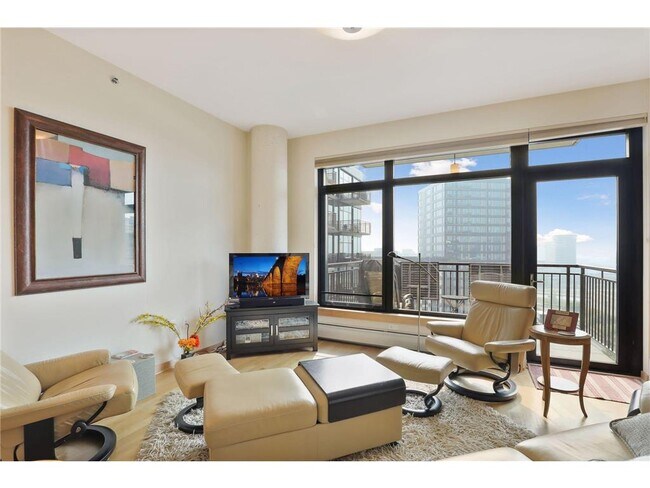 Building Photo - 1120 S 2nd St