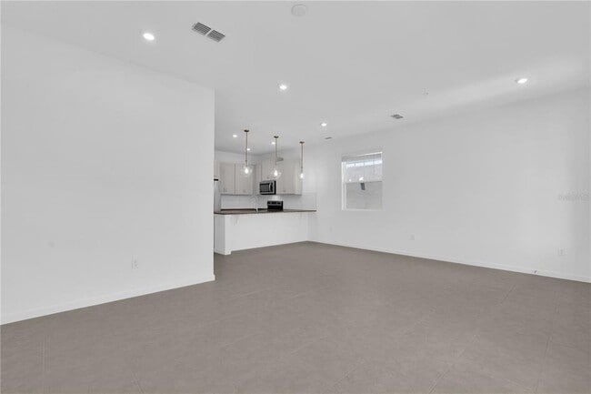 Building Photo - 9656 Peace Dr