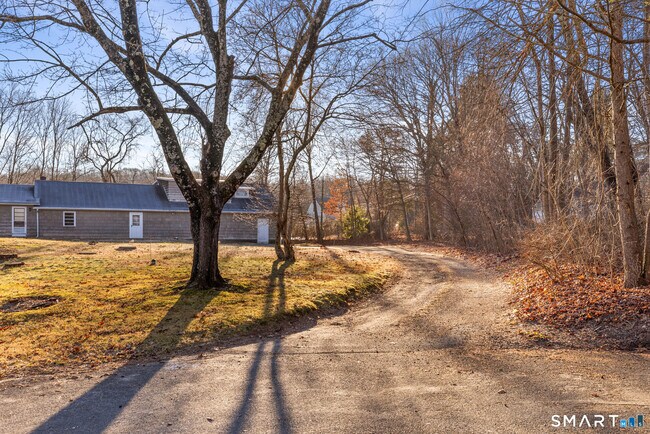 Building Photo - 85 Hicock Dr