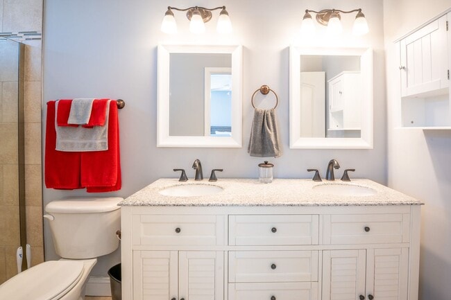 Building Photo - OFF-SEASON FURNISHED MONTHLY RENTAL STARTI...