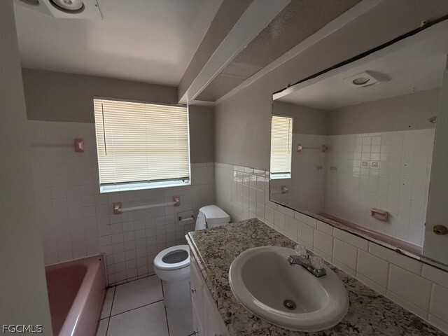 Building Photo - 2616 Harmony Ave