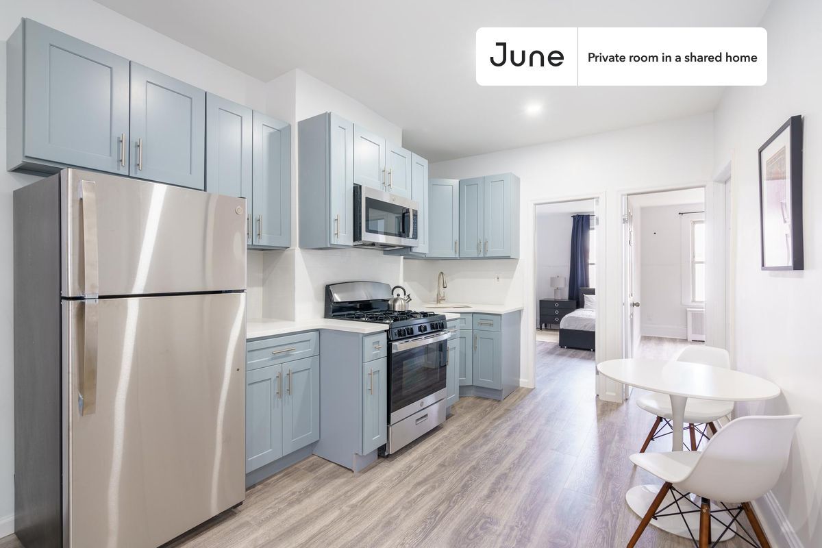 Building Photo - Room in Shared 4 bed/1 bath home