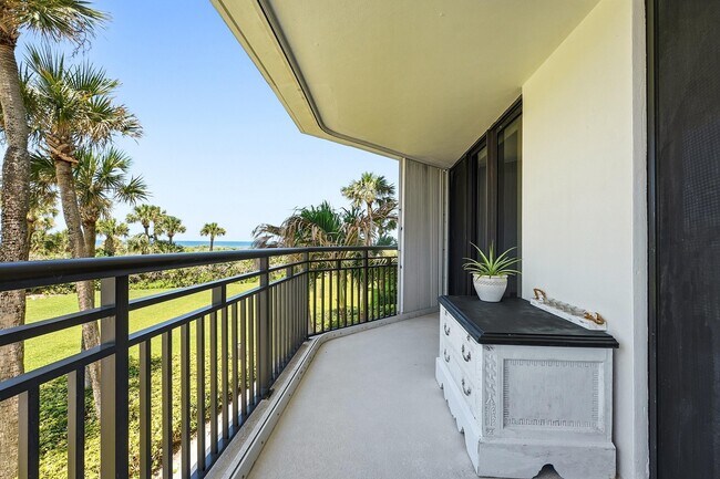 Building Photo - 2800 N Hwy A1A