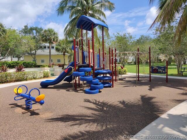 Building Photo - 224 Murcia Dr