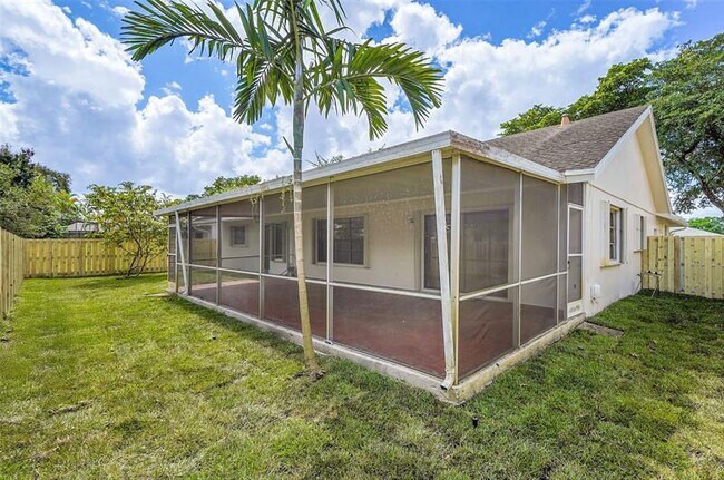Building Photo - 5700 SW 120th Ave