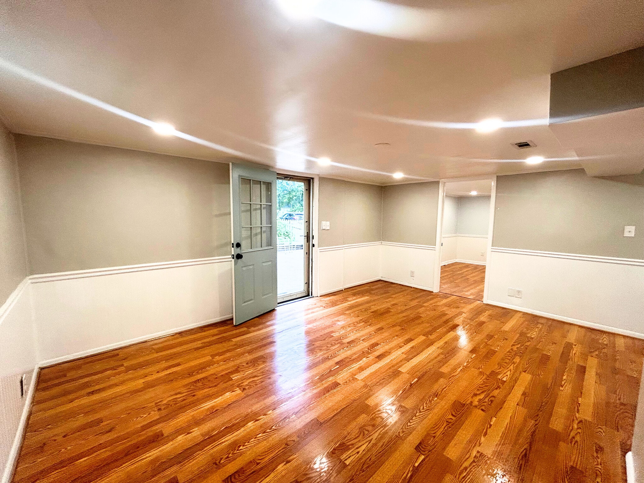 Building Photo - 8070 Esterbrook Dr