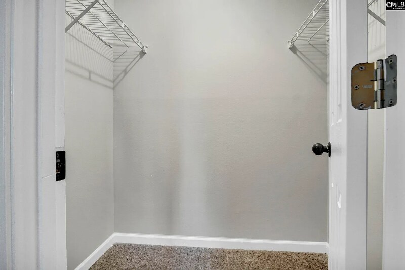 Building Photo - 303 Castle Ridge Dr