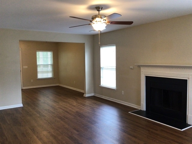 Building Photo - 250 Border Rd