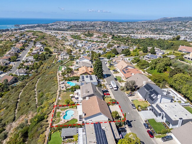 Building Photo - Ocean View Home