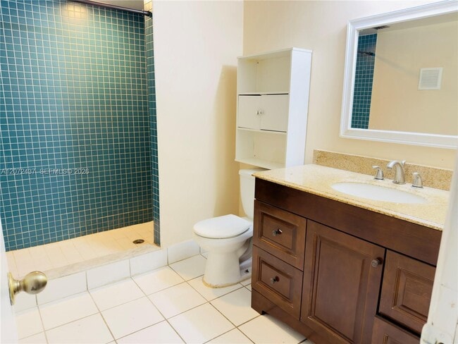 Building Photo - 4850 SW 63rd Terrace