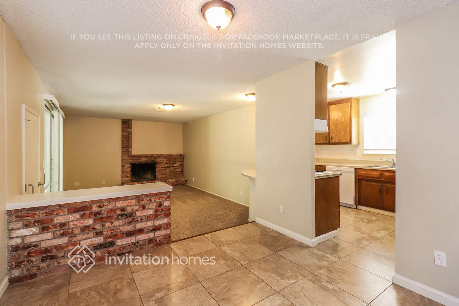 Building Photo - 2808 Notre Dame Dr
