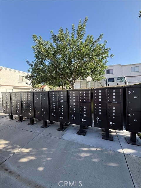 Building Photo - 24316 Sylvan Glen Rd