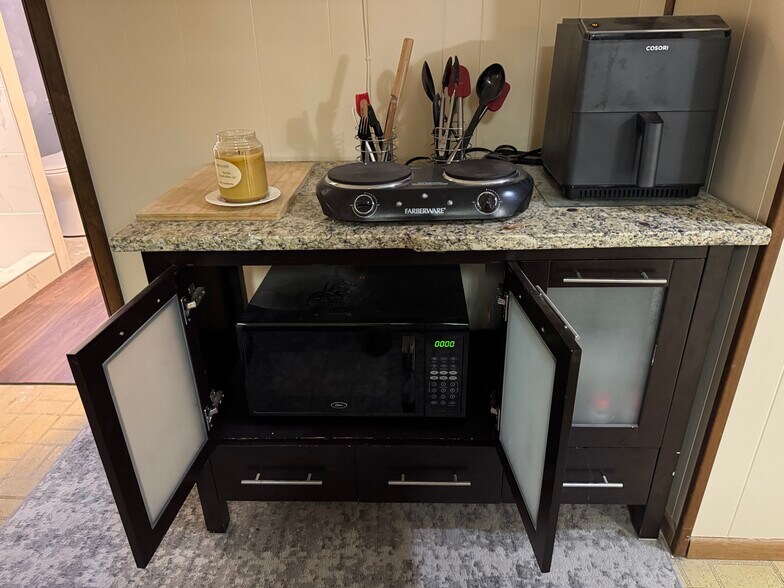 Building Photo - 307 Mauser Dr