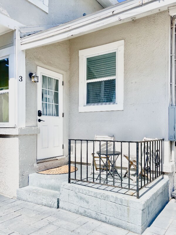Building Photo - 7700 Boca Ciega Dr