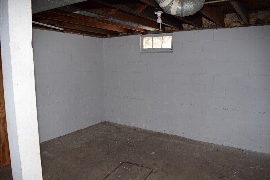 Basement storage - 423 32nd St NE