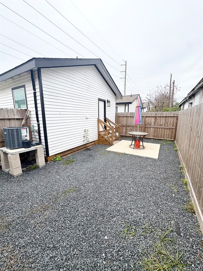 Building Photo - 1214 53rd St