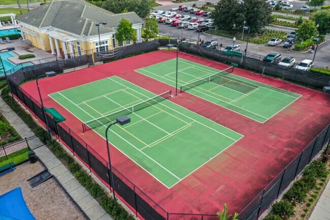 Building Photo - 2305 Victoria Dr