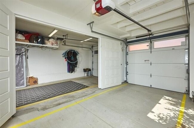 Building Photo - La Jolla 3BR Home with Casita & 2-Car Garage