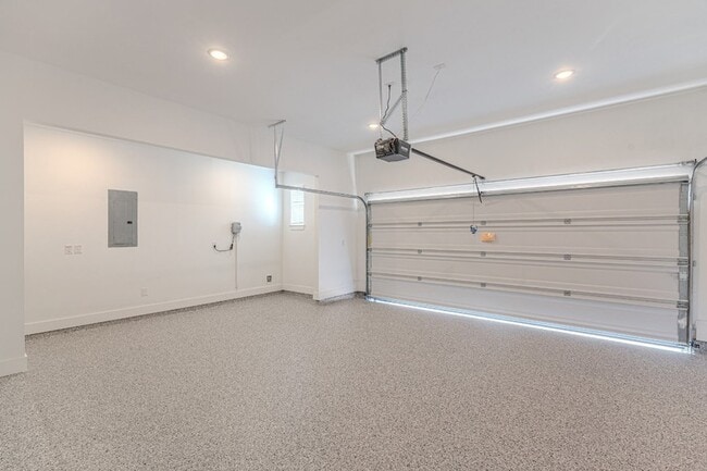 Building Photo - 676 Crested Duck Ct