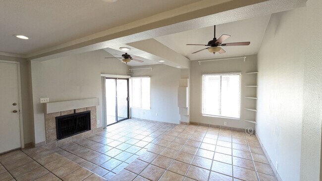 Building Photo - Reduced! Large pets ok! One bed plus office