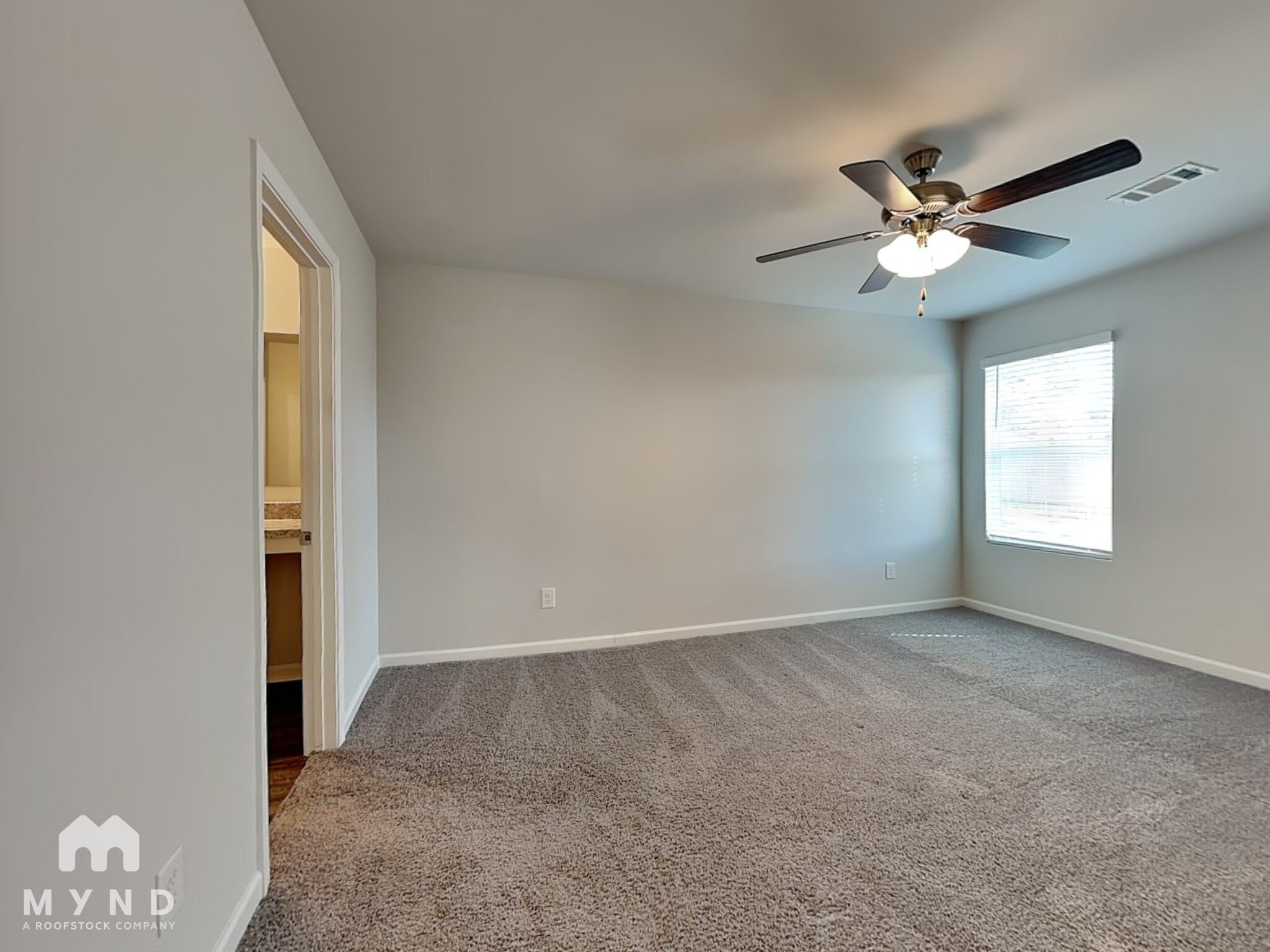 Building Photo - 12384 Waterbury Dr
