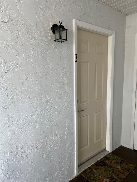 Building Photo - 14385 Woodstock Rd