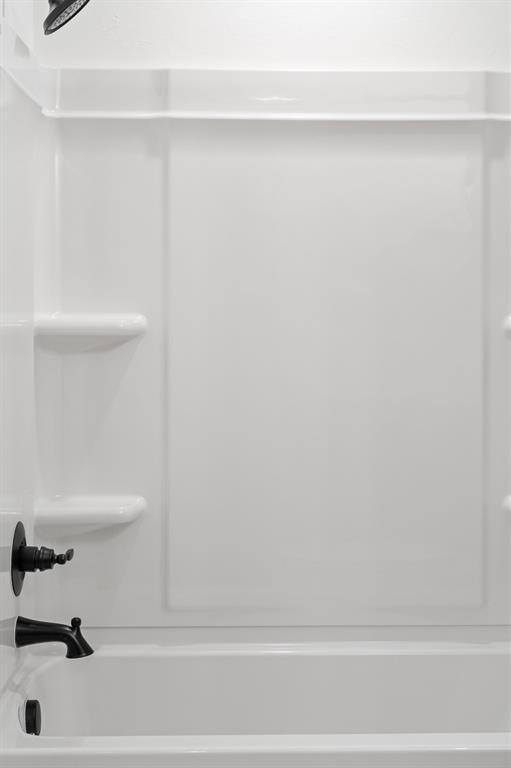 Building Photo - 417 Haven St