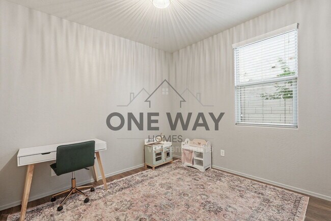 Building Photo - 9854 Thatcher Ave