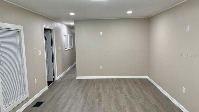 Building Photo - 4502 West Ln