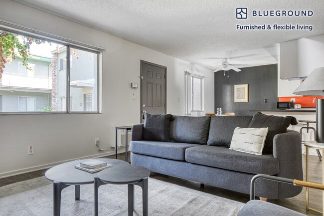 Primary Photo - 4221 W Kling St