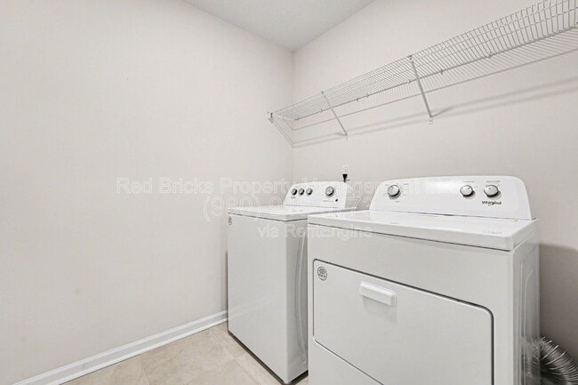 Building Photo - 4178 Steel Wy