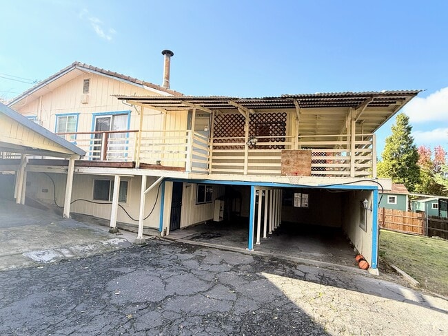 Building Photo - 282 W St Charles St