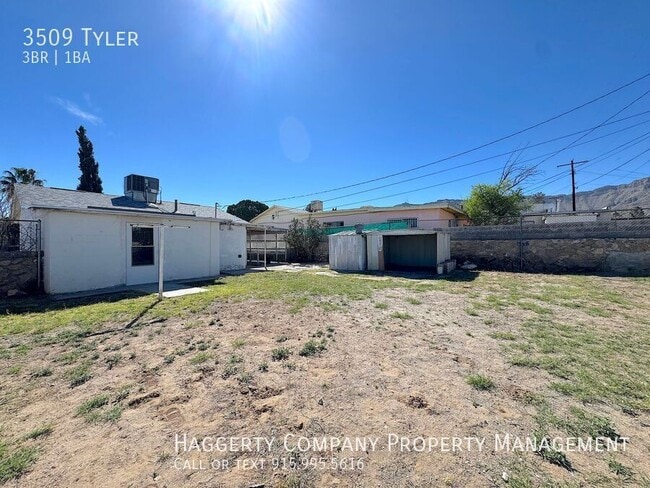 Building Photo - 3509 Tyler-