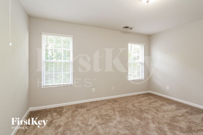 Building Photo - 12828 Coral Sunrise Dr