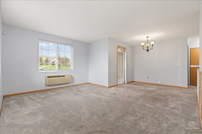 Building Photo - 1515 Silverstone Dr