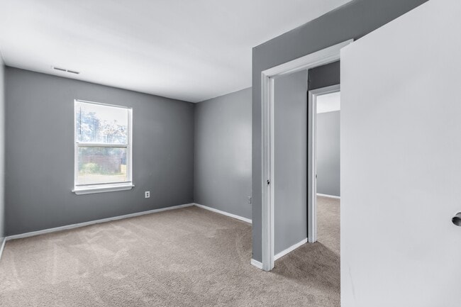 Building Photo - 5307 Valiquet Ave