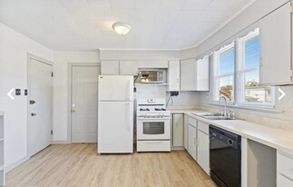 Building Photo - 4012 N Oketo Ave