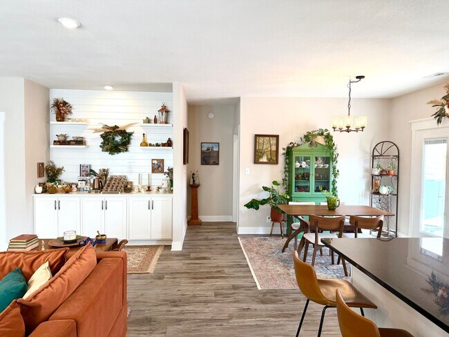 Building Photo - 1013 Berry Bnd