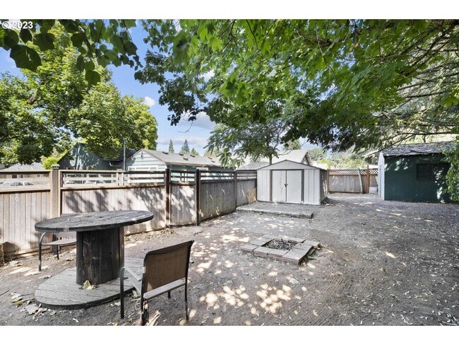 Building Photo - 3Bd/1Ba Mid Century Home In Canby~ A/C, 2 Additional Storage, and Spacious Yard!!!