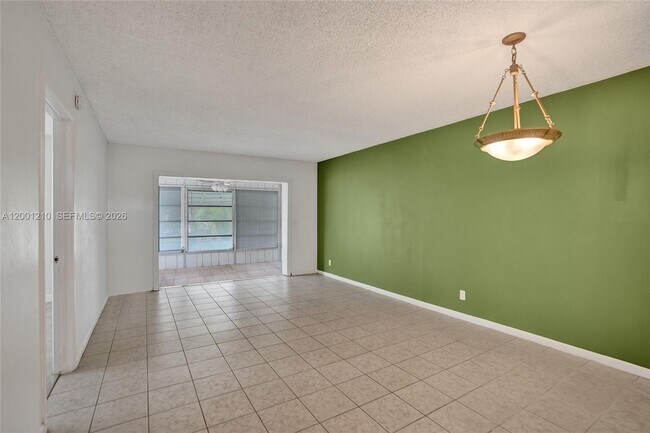 Building Photo - 3051 NW 46th Ave