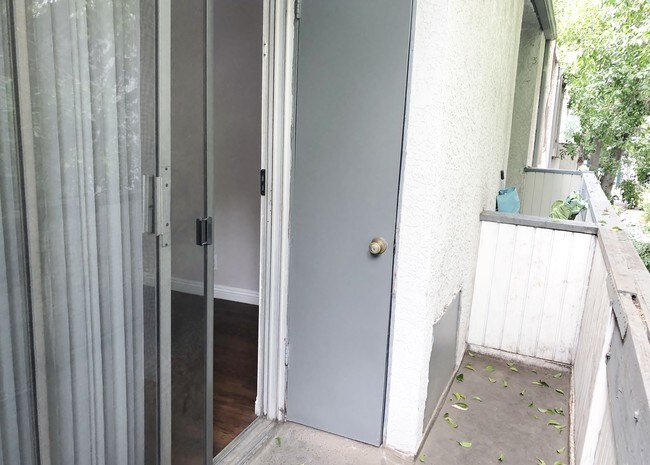 Building Photo - 18620 Hatteras St