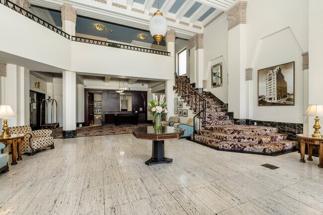 Building Photo - 140 Linden Ave